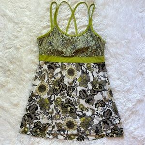 Prana tank with shelf bra